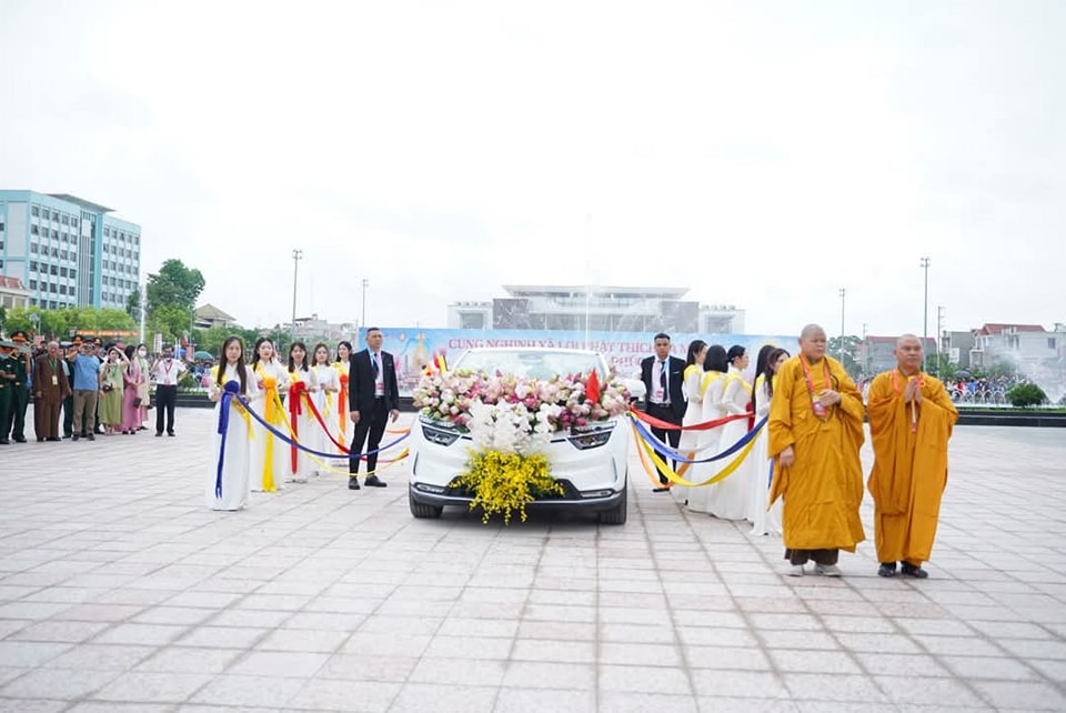 xaloiphattaichuapgucson_chuaphucsonbacgiang_xaloiphat_nguoiphattu (14).jpg